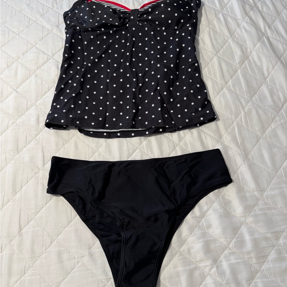 Tankini Set - Picture 3 of 7